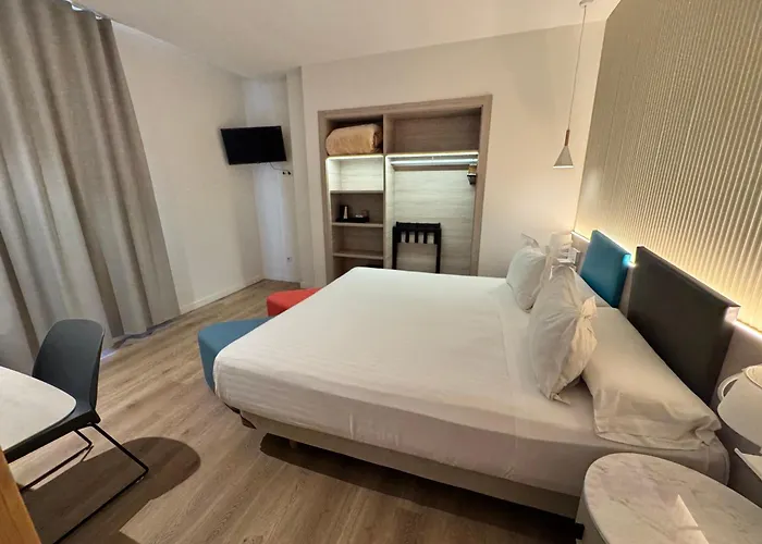 Hotel Mediterraneo Valenza